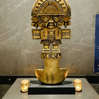 Vista Peru - a gold sculpture on display in a museum - Peruvian Near Me - Philadelphia, Pennsylvania Vista Peru - a gold sculpture on display in a museum - Peruvian Near Me - Philadelphia, Pennsylvania