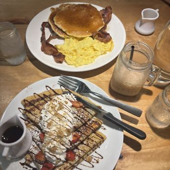 Yolk - Sundance Square - Nutella crepes - Breakfast & Brunch Near Me - Fort Worth, Texas Yolk - Sundance Square - Nutella crepes - Breakfast & Brunch Near Me - Fort Worth, Texas