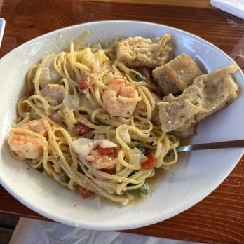 Caps On The Water - shrimp and scallop pasta - Seafood Near Me - St Augustine, Florida Caps On The Water - shrimp and scallop pasta - Seafood Near Me - St Augustine, Florida