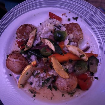 Redwood Cafe - Bay scallops with veggies and mushroom risotto 5/5. Scallops cooked perfectly !!! - New American Near Me - Modesto, California