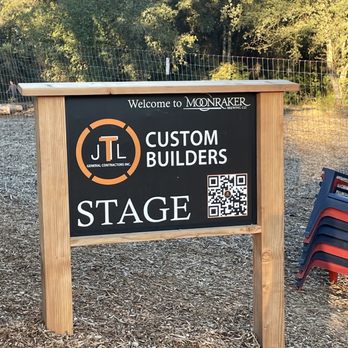 Moonraker Millhouse - Stage for live entertainment - Breweries Near Me - Cameron Park, California