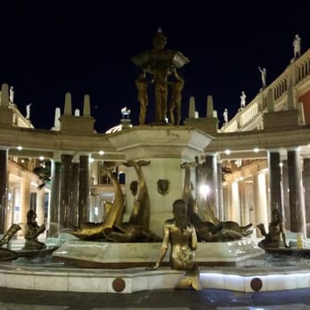 Intu Trafford Centre - Shopping Centers Near Me - Manchester, XGM