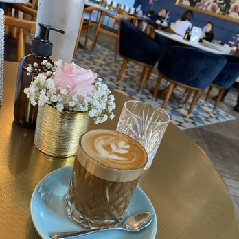 Little Hen - Honey Latte - Breakfast & Brunch Near Me - Miami, Florida Little Hen - Honey Latte - Breakfast & Brunch Near Me - Miami, Florida