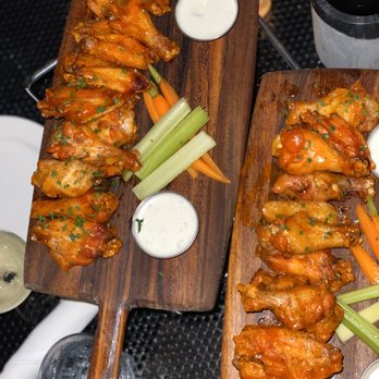 Federal Pizza - Traditional wings and Honey Hot wings - Pizza Near Me - Phoenix, Arizona