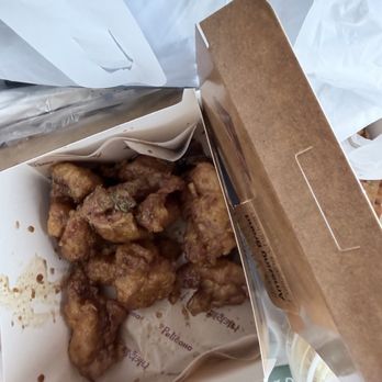 Pelicana Chicken - Honey Series Boneless Lunch Combo - Chicken Shop Near Me - Brooklyn, New York Pelicana Chicken - Honey Series Boneless Lunch Combo - Chicken Shop Near Me - Brooklyn, New York
