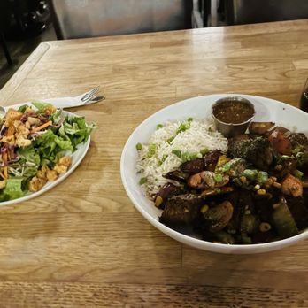 Cafe Dantorels - Seasonal Steak and Veggie plate. - Cafes Near Me - Sacramento, California