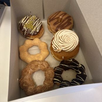 Friendly Donuts - Dubai chocolate, oreo, blueberry mochi - Donuts Near Me - Orange, California Friendly Donuts - Dubai chocolate, oreo, blueberry mochi - Donuts Near Me - Orange, California
