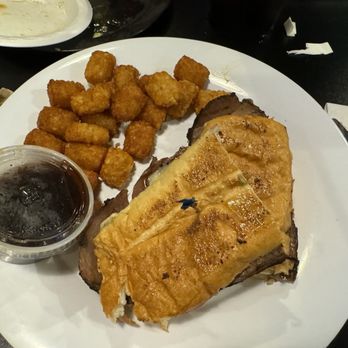Midtown Caboose - Roast Beef Sandwich and tots - New American Near Me - Tallahassee, Florida Midtown Caboose - Roast Beef Sandwich and tots - New American Near Me - Tallahassee, Florida