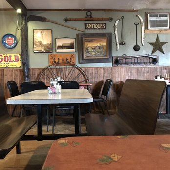 Uncle Moe's Country Kitchen - tables and chairs - Mexican Near Me - Cotulla, Texas