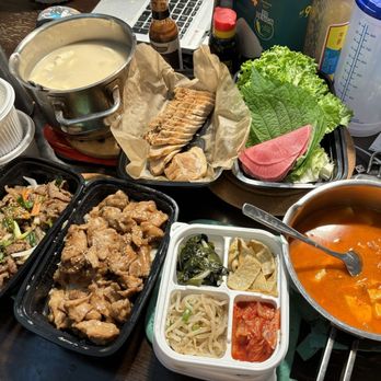 Omma Tofu House - Pork Belly Wrap combo with kimchi tofu soup. Beef C2. Bulgogi and Tofu Soup Combo and C4. Grilled Teriyaki Chicken and Tofu Soup Combo - Korean Near Me - Arcadia, California
