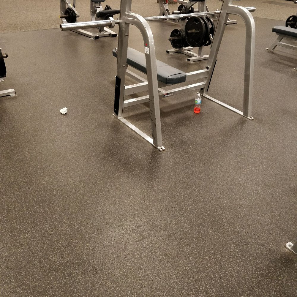 LA Fitness - Literally nobody close to this trash. Been here all morning. - Gyms Near Me - Saint Paul, Minnesota