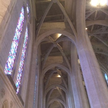 Grace Cathedral - The "fake architecture" that imitates gothic times is quite amusing ^^ - Churches Near Me - San Francisco, California Grace Cathedral - The "fake architecture" that imitates gothic times is quite amusing ^^ - Churches Near Me - San Francisco, California