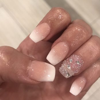 Bliss Nail Spa - SNS dip powder ombré with pixi nails on ring fingers - Nail Salons Near Me - Columbia, Maryland Bliss Nail Spa - SNS dip powder ombré with pixi nails on ring fingers - Nail Salons Near Me - Columbia, Maryland