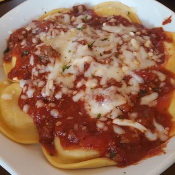 Olive Garden Italian Restaurant - Ravioli with meat sauce - Italian Near Me - Kenner, Louisiana