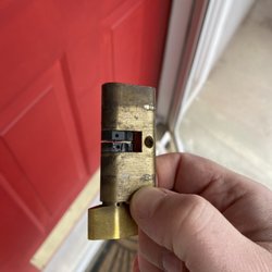North Shore Locksmith - Screen Door Tumbler