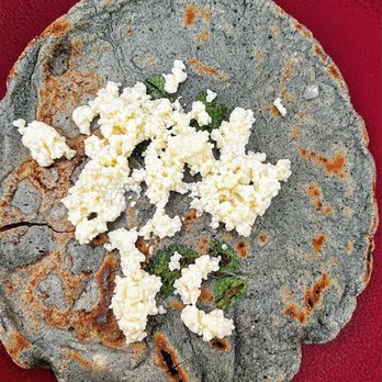 Tierra del Sol - Tortilla azul con queso - Oaxacan Near Me - Oaxaca, OAX Tierra del Sol - Tortilla azul con queso - Oaxacan Near Me - Oaxaca, OAX