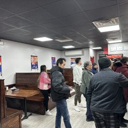 Fortune Express Cuisine - Small dining area