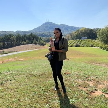 Currahee Vineyard and Winery - Wine Tasting Room Near Me - Toccoa, Georgia
