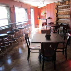 Mama Inez - Interior