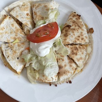 EL Toro Mexican Restaurant - Chicken quesadilla - Mexican Near Me - Louisville, Kentucky EL Toro Mexican Restaurant - Chicken quesadilla - Mexican Near Me - Louisville, Kentucky