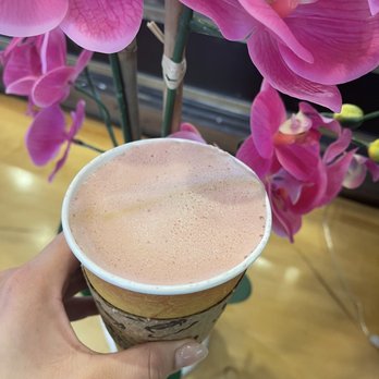 Cafe Rumi - Pink chai  latte - Mediterranean Near Me - Castro Valley, California
