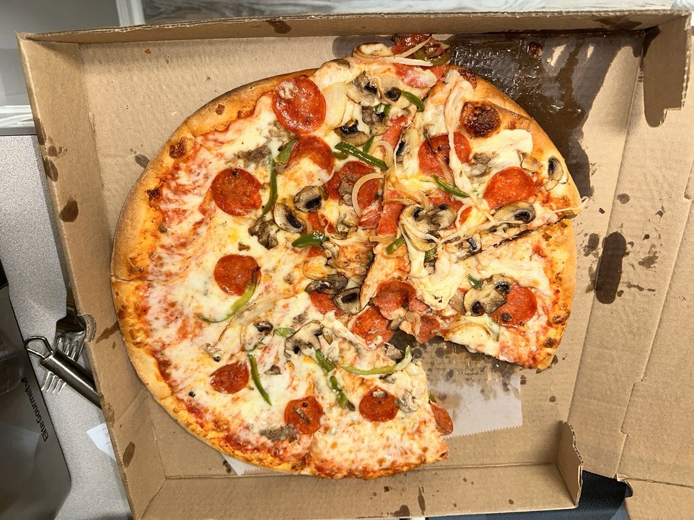 Ducatis Pizzeria & Trattoria