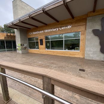 Nashville Zoo - Vet center with viewing area to watch surgeries. - Zoos Near Me - Nashville, Tennessee Nashville Zoo - Vet center with viewing area to watch surgeries. - Zoos Near Me - Nashville, Tennessee