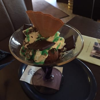 Eismanufaktur Dolomiti - After Eight Eis mehr Schoko als Aftereight Eis - Ice Cream & Frozen Yogurt Near Me - Michelstadt, HE Eismanufaktur Dolomiti - After Eight Eis mehr Schoko als Aftereight Eis - Ice Cream & Frozen Yogurt Near Me - Michelstadt, HE