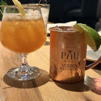 Moku Kitchen - 400 rabbits & moscow mule - Cocktail Bars Near Me - Honolulu, Hawaii