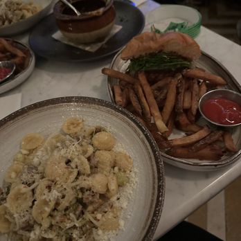 Queen's Room - Pasta Puglia - Coffee & Tea Near Me - Astoria, New York Queen's Room - Pasta Puglia - Coffee & Tea Near Me - Astoria, New York