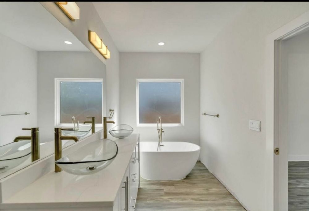 Slide of Southern Excellence Contracting