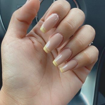 Varnish Lab - Overlay nails - Nail Salons Near Me - Playa Vista, California