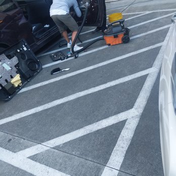 Elias Auto Glass - Getting the job done! - Auto Glass Services Near Me - Seattle, Washington Elias Auto Glass - Getting the job done! - Auto Glass Services Near Me - Seattle, Washington