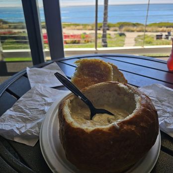 Splash Cafe - Chowder bowl - American Near Me - Pismo Beach, California