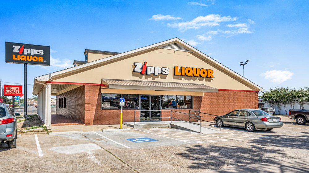 ZIPPS LIQUOR STORE Updated September 2024 12 Photos 323 E Boling