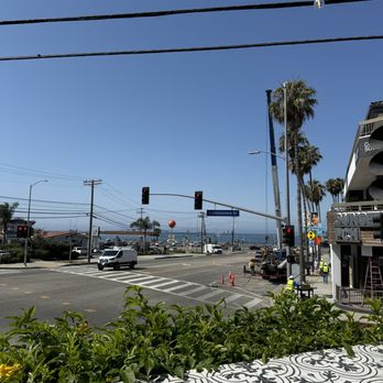 Juicy Ladies - What a view - Coffee & Tea Near Me - Pacific Palisades, California