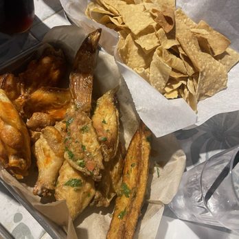 Tacos 805 - Finally good wings around my house. - Mexican Near Me - Simi Valley, California Tacos 805 - Finally good wings around my house. - Mexican Near Me - Simi Valley, California