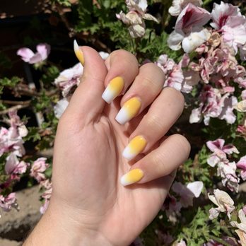 Nail Lovers  - Yellow French tip ombré by Kim! - Nail Salons Near Me - Folsom, California