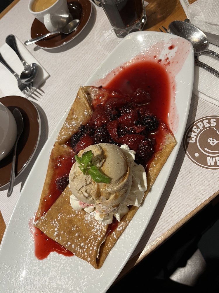 CREPES & WAFFLES Updated September 2024 37 Photos Av. Andrés Bello 2447, RM Provincia de