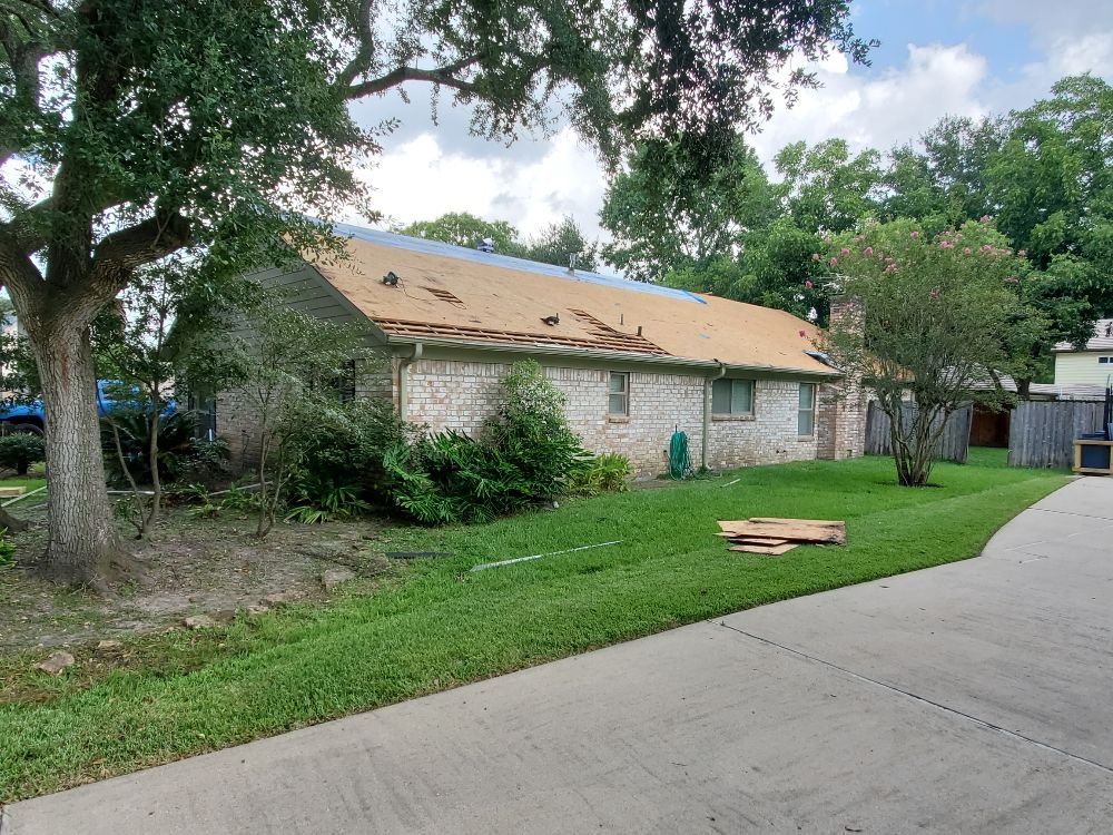 Slide of Mast Roofing & Construction