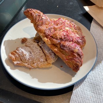 L'Appartement 4F - Pumpkin and the raspberry - Bakeries Near Me - Brooklyn, New York L'Appartement 4F - Pumpkin and the raspberry - Bakeries Near Me - Brooklyn, New York