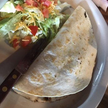 Mama Fina's - Hamburger Quesadilla - Mexican Near Me - Plains, Kansas