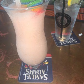 The Trestle - Frose - Cocktail Bars Near Me - Astoria, New York