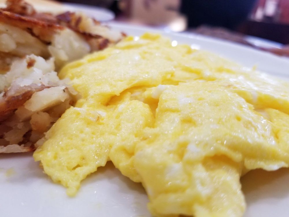 FOUR SEASONS FAMILY RESTAURANT 56 Photos & 64 Reviews American