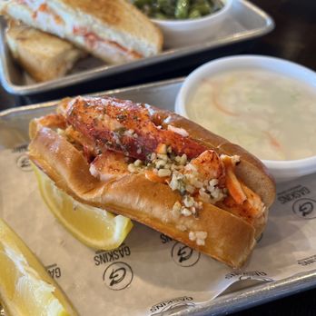 Gaskins Barbecue and Lobster - a hot dog with a side of dip - Barbeque Near Me - Lakeland, Florida Gaskins Barbecue and Lobster - a hot dog with a side of dip - Barbeque Near Me - Lakeland, Florida