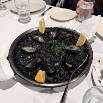 LA Paella - Spanish Near Me - Los Angeles, California LA Paella - Spanish Near Me - Los Angeles, California