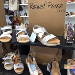 Heymo - Spanish design. Shoes from Raquel Perez.