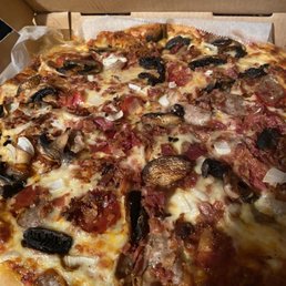Meat lovers extra sauce, with added onions and mushrooms Meat lovers extra sauce, with added onions and mushrooms