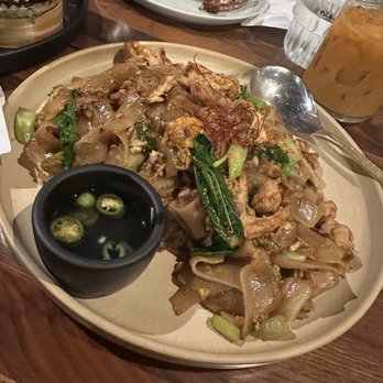 Hanuman Thai Eatery - Pad see ew - Thai Near Me - Costa Mesa, California Hanuman Thai Eatery - Pad see ew - Thai Near Me - Costa Mesa, California