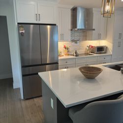 Bathroom World - Range hood